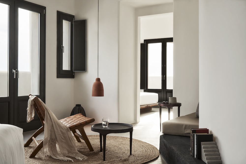 Orama Hotel & Spa — Hotel rooms in Karterados, South Aegean