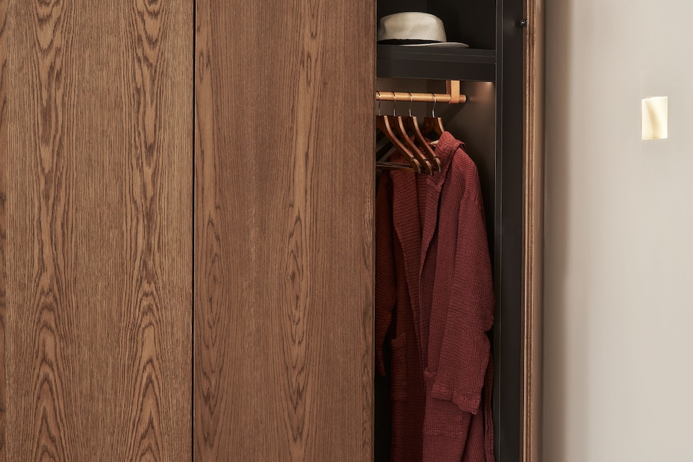 Orama Hotel & Spa — Hotel rooms in Karterados, South Aegean