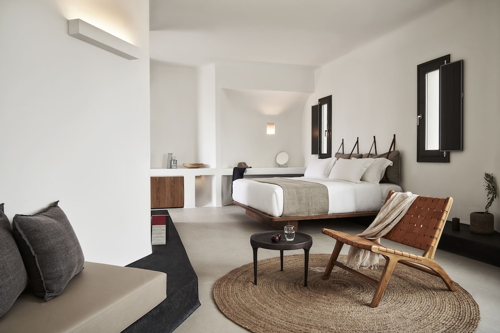 Orama Hotel & Spa — Hotel rooms in Karterados, South Aegean