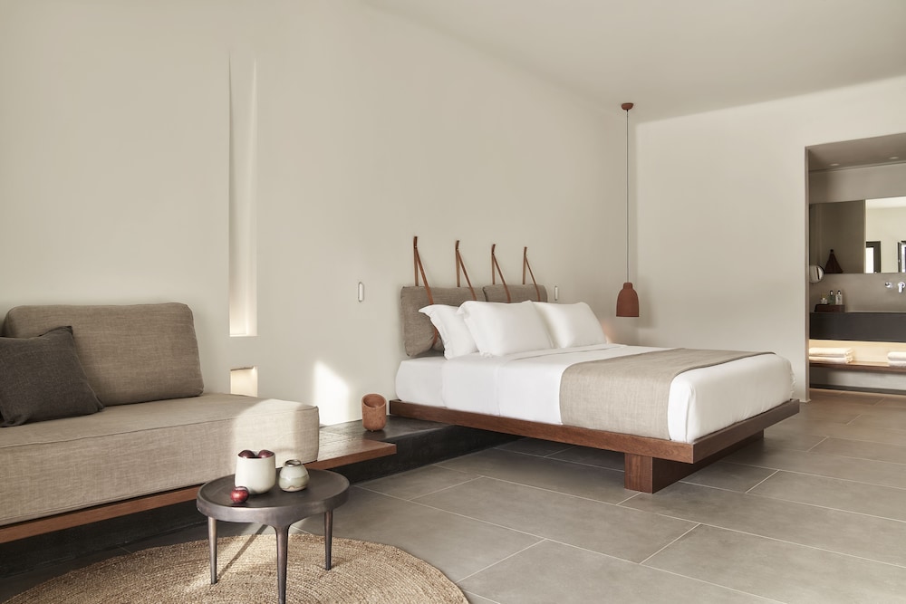 Orama Hotel & Spa — Hotel rooms in Karterados, South Aegean