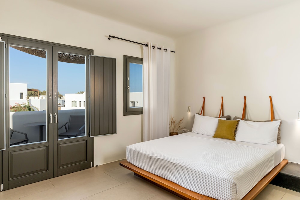 Orama Hotel & Spa — Hotel rooms in Karterados, South Aegean