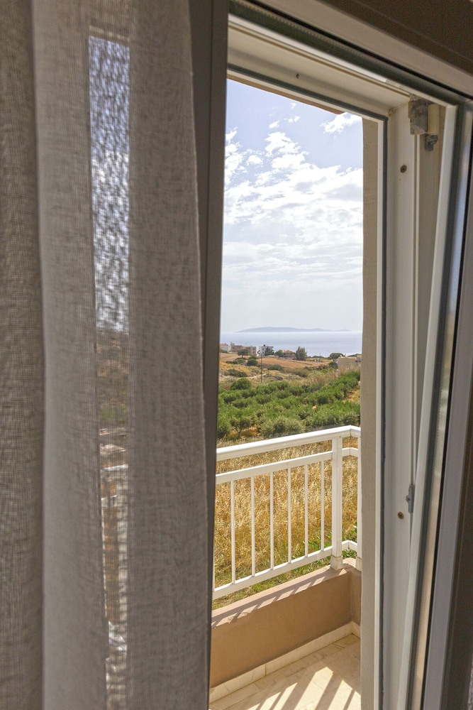 Pelagia Bay — Hotel rooms in Lygaria