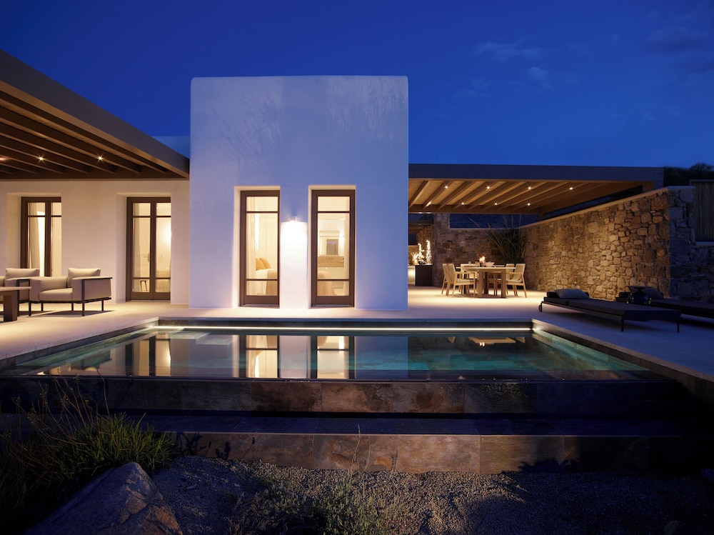 Bonzoe Suites & Villas — Hotel building in Mykonos Town, South Aegean
