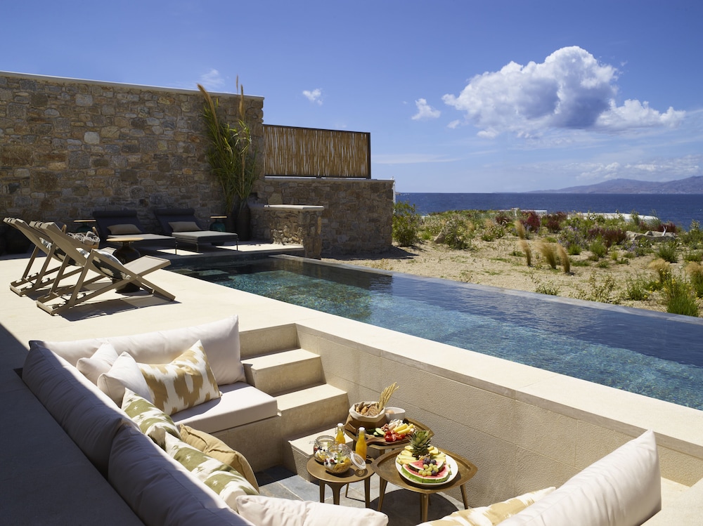 Bonzoe Suites & Villas — Main photo in Mykonos Town, South Aegean