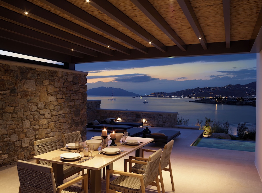 Bonzoe Suites & Villas — Restaurant & bars in Mykonos Town, South Aegean