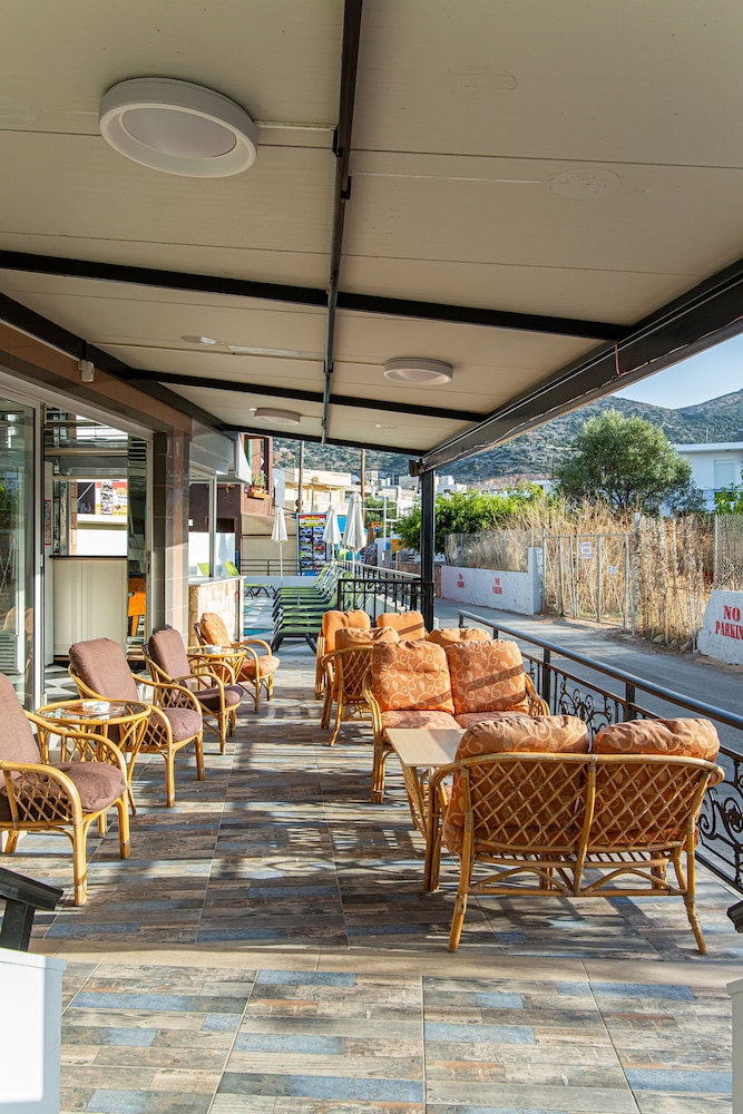 ICandy Sol — Restaurant & bars in Malia