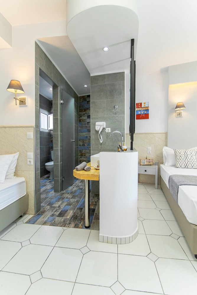 ICandy Sol — Hotel rooms in Malia