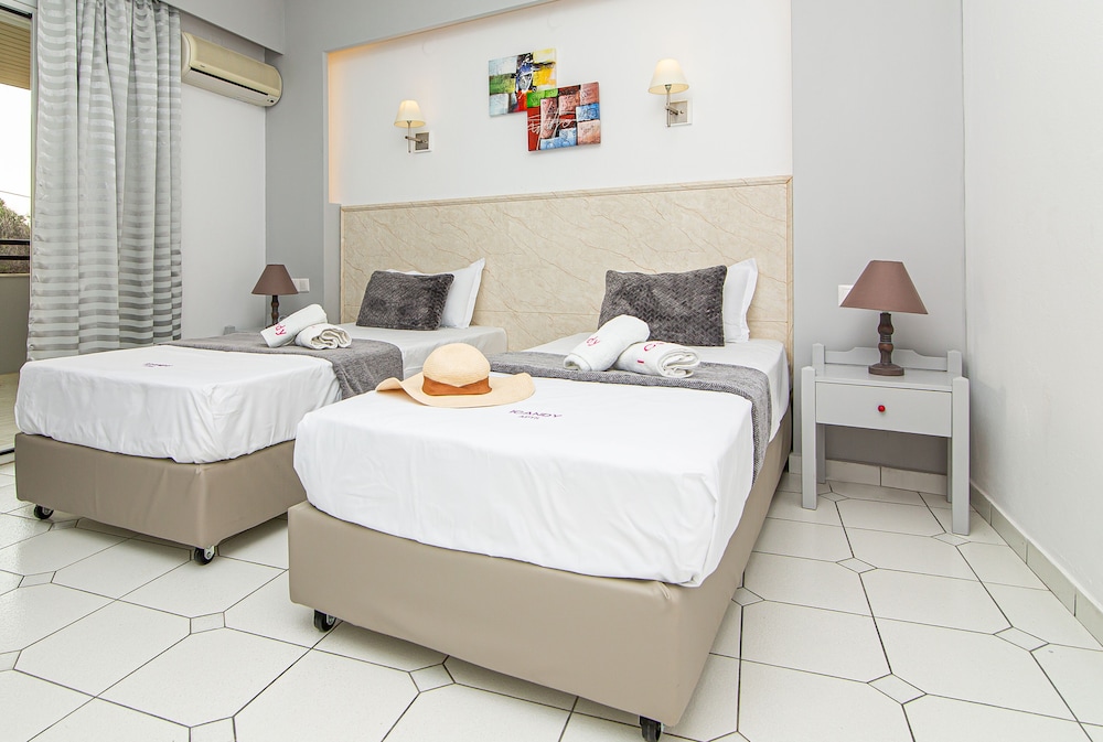 ICandy Sol — Hotel rooms in Malia