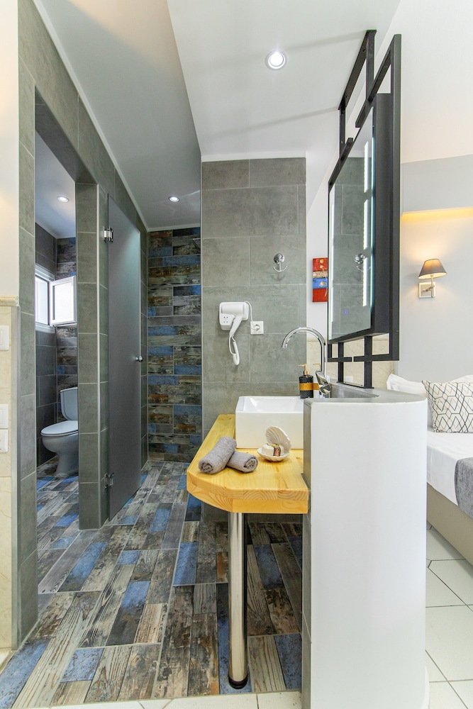 ICandy Sol — Hotel rooms in Malia