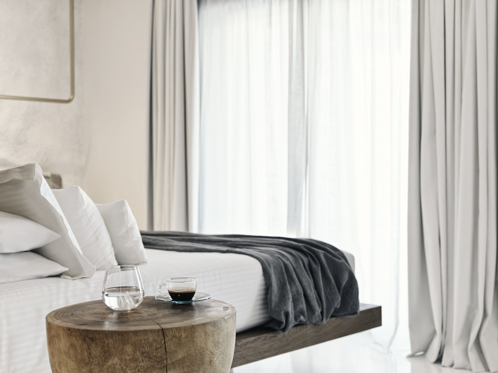 Mykonos Earth Suites - Adults Only — Hotel rooms in Mykonos Town, South Aegean
