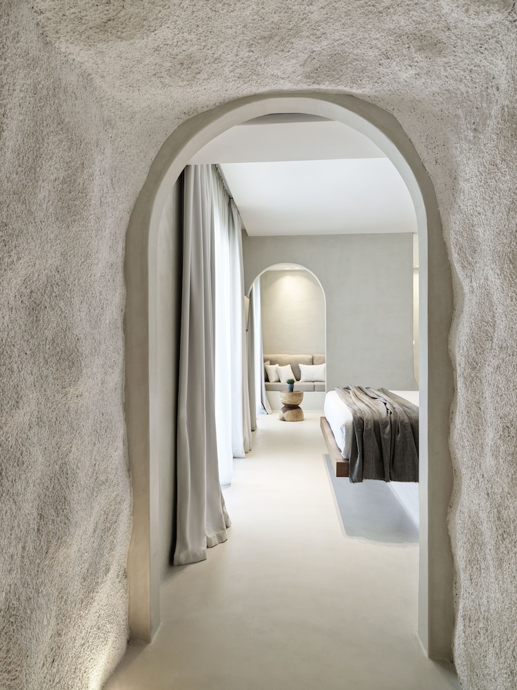 Mykonos Earth Suites - Adults Only — Hotel rooms in Mykonos Town, South Aegean