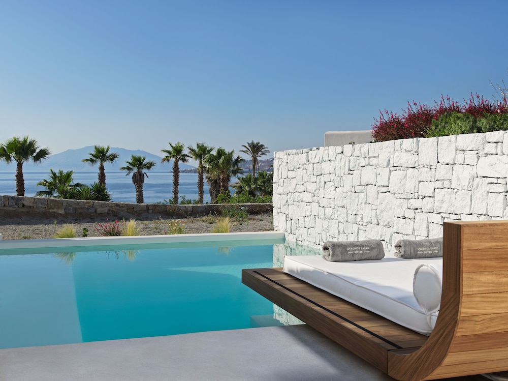 Mykonos Earth Suites - Adults Only — Swimming pool in Mykonos Town, South Aegean
