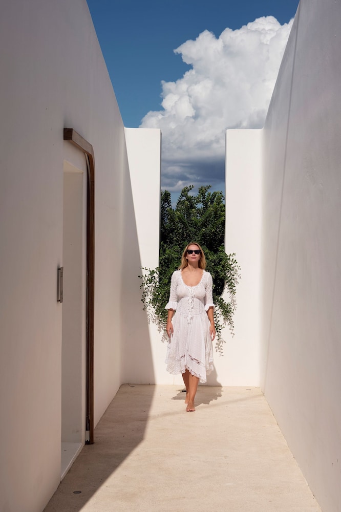 Mykonos Earth Suites - Adults Only — Hotel building in Mykonos Town, South Aegean