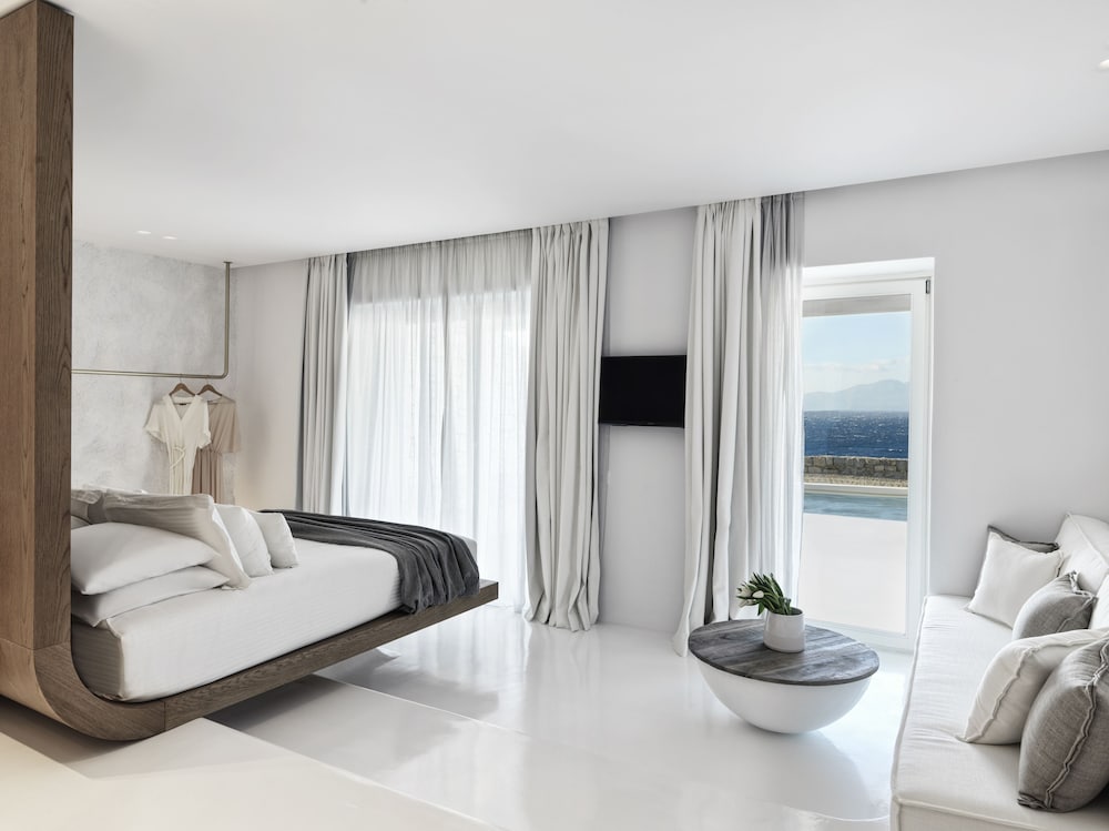 Mykonos Earth Suites - Adults Only — Hotel rooms in Mykonos Town, South Aegean
