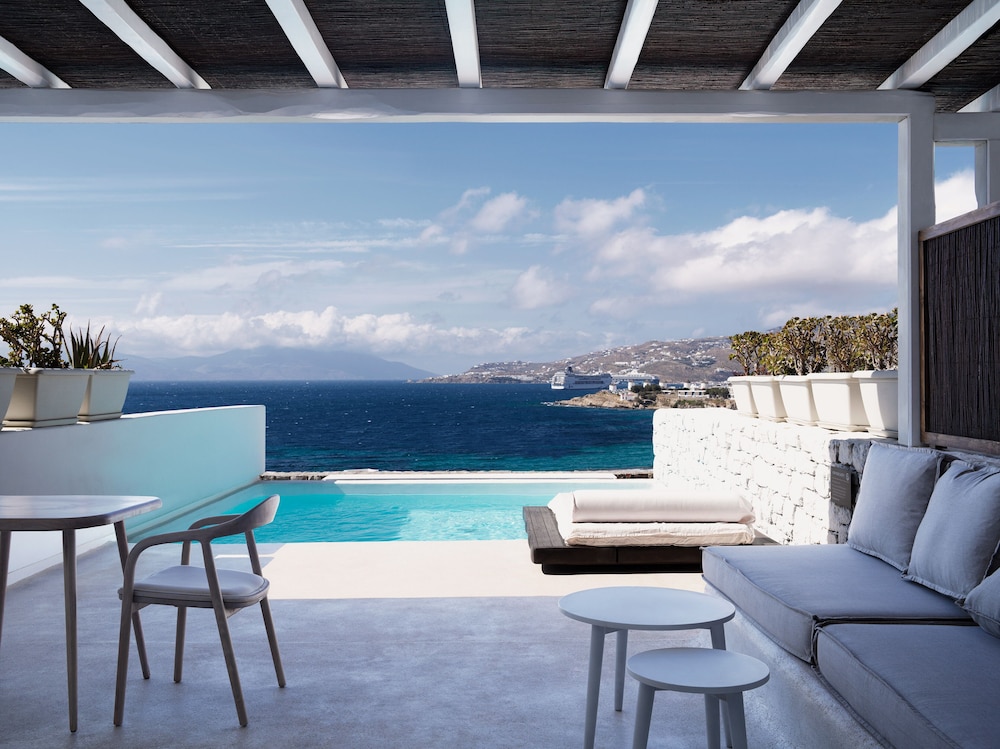 Mykonos Earth Suites - Adults Only — Swimming pool in Mykonos Town, South Aegean