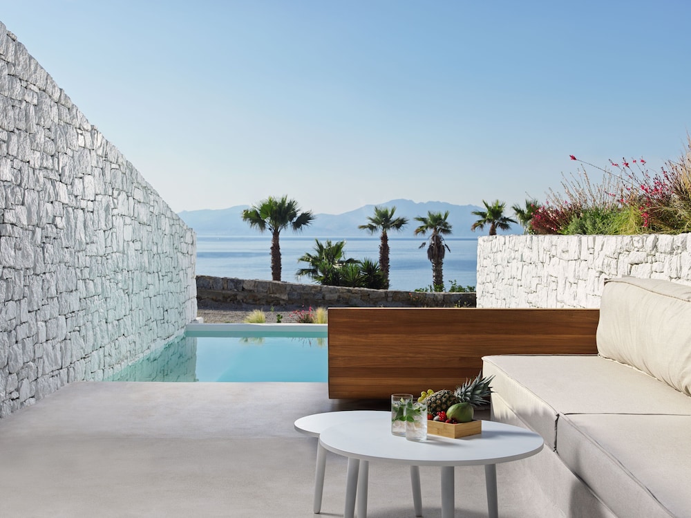 Mykonos Earth Suites - Adults Only — Swimming pool in Mykonos Town, South Aegean