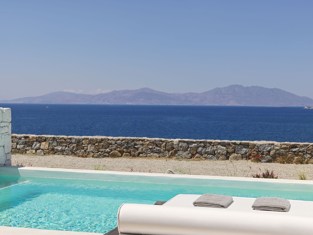 Mykonos Earth Suites - Adults Only — Main photo in Mykonos Town, South Aegean