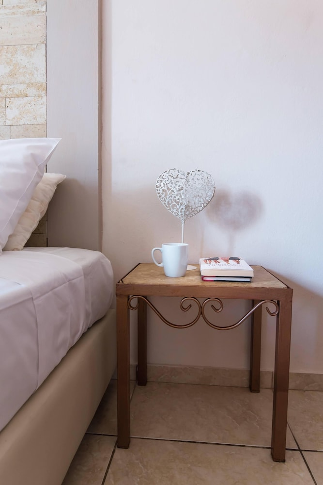 Casa Ilios — Hotel rooms in Malia
