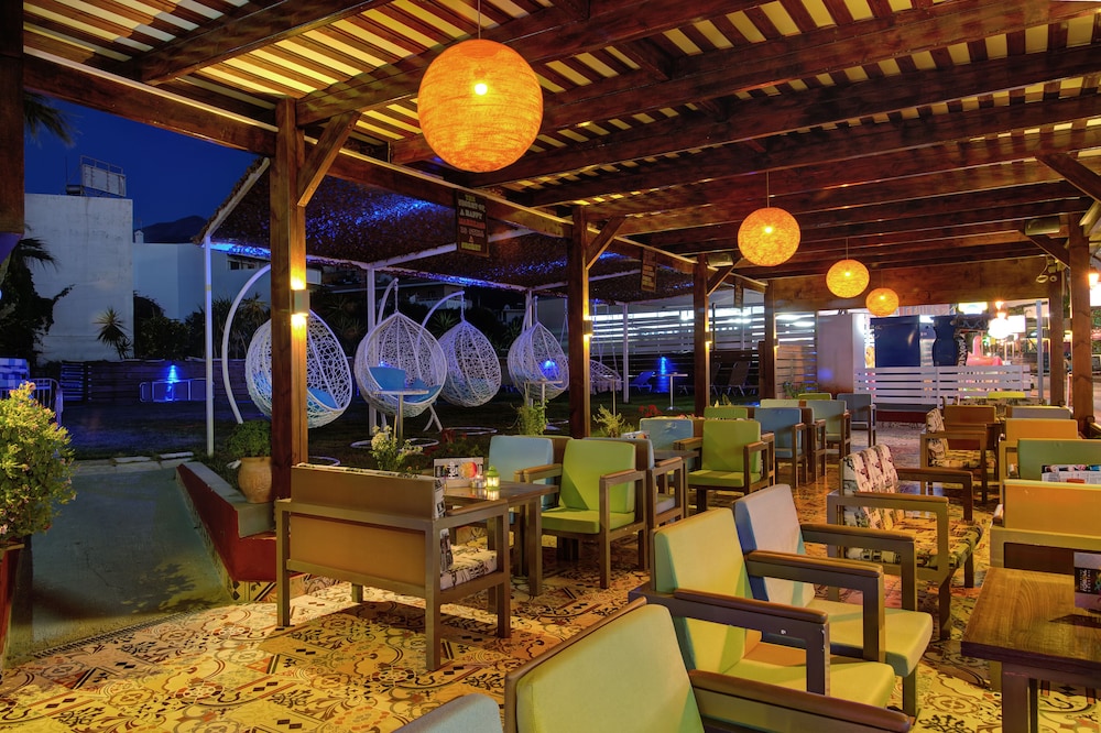 Casa Ilios — Restaurant & bars in Malia