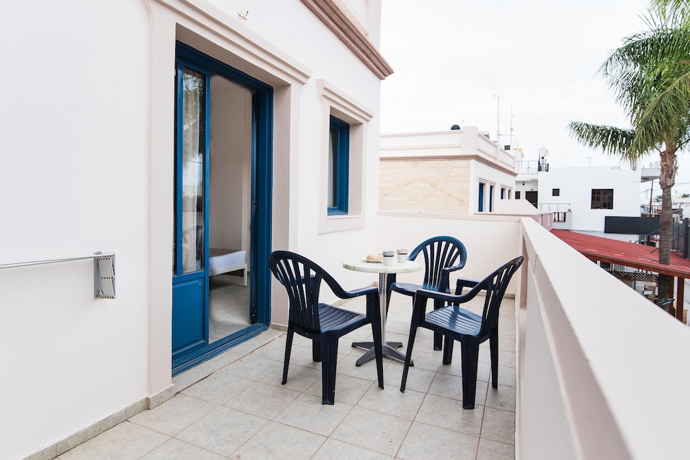 Ilios Malia Hotel Resort — Hotel building in Malia