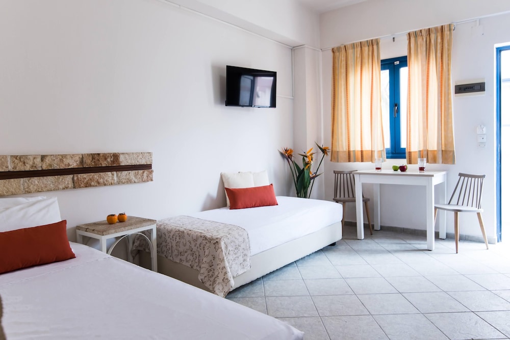 Ilios Malia Hotel Resort — Hotel rooms in Malia
