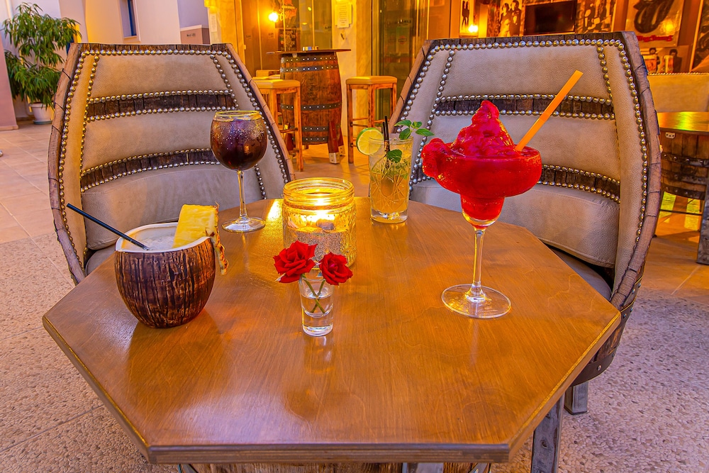 Ilios Malia Hotel Resort — Restaurant & bars in Malia