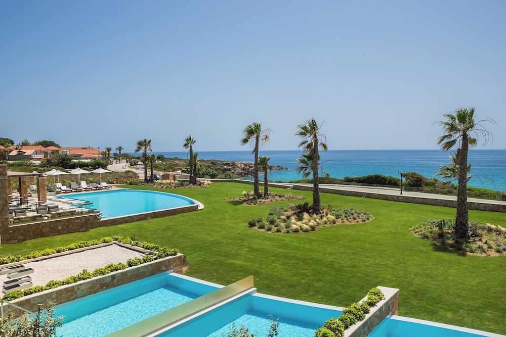 Electra Kefalonia Hotel & Spa — Swimming pool in Svoronata, Ionian Islands