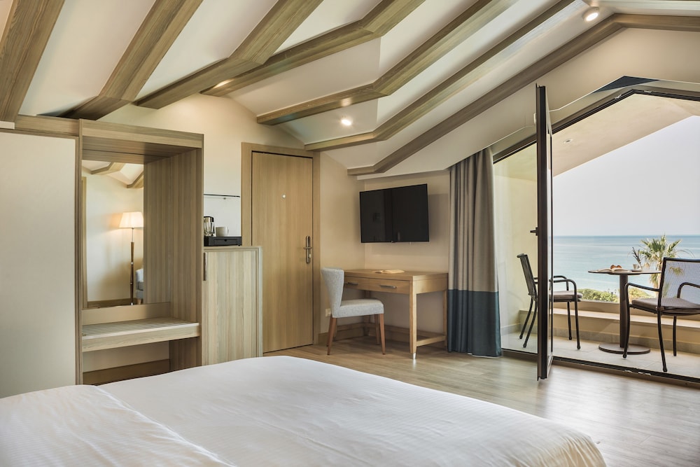 Electra Kefalonia Hotel & Spa — Hotel rooms in Svoronata, Ionian Islands