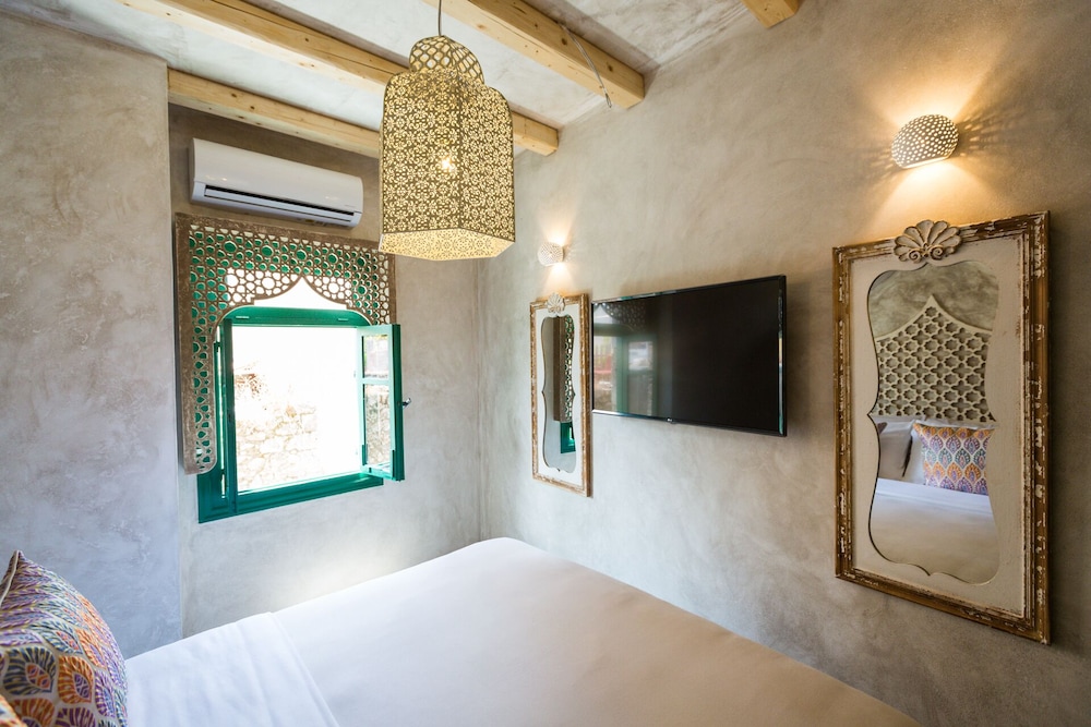 Decan Concept Boutique Estate — Hotel rooms in Rhodes Town, South Aegean