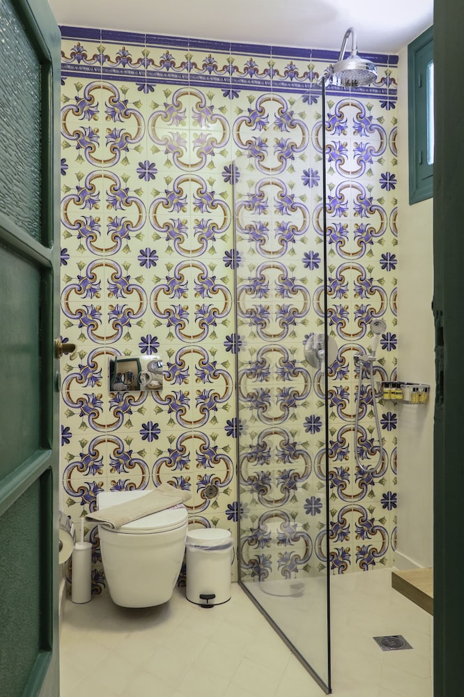 Decan Concept Boutique Estate — Hotel rooms in Rhodes Town, South Aegean