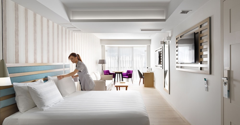 Athens Tiare by Mage Hotels — Hotel rooms in Athens, Attica