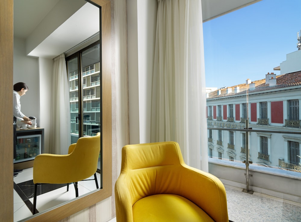 Athens Tiare by Mage Hotels — Hotel rooms in Athens, Attica