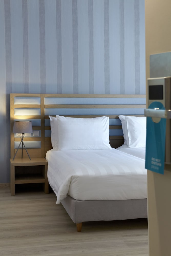 Athens Tiare by Mage Hotels — Hotel rooms in Athens, Attica