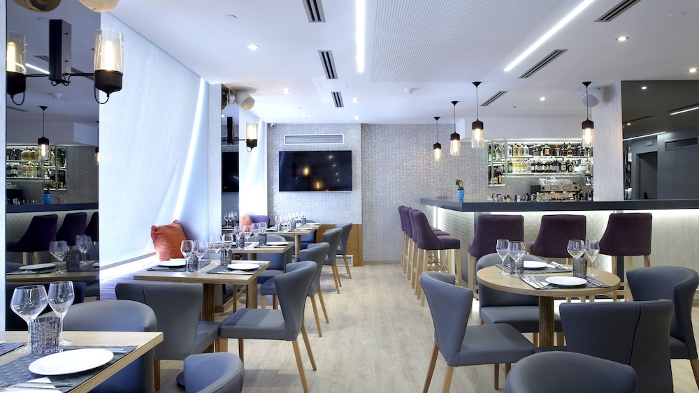 Athens Tiare by Mage Hotels — Restaurant & bars in Athens, Attica