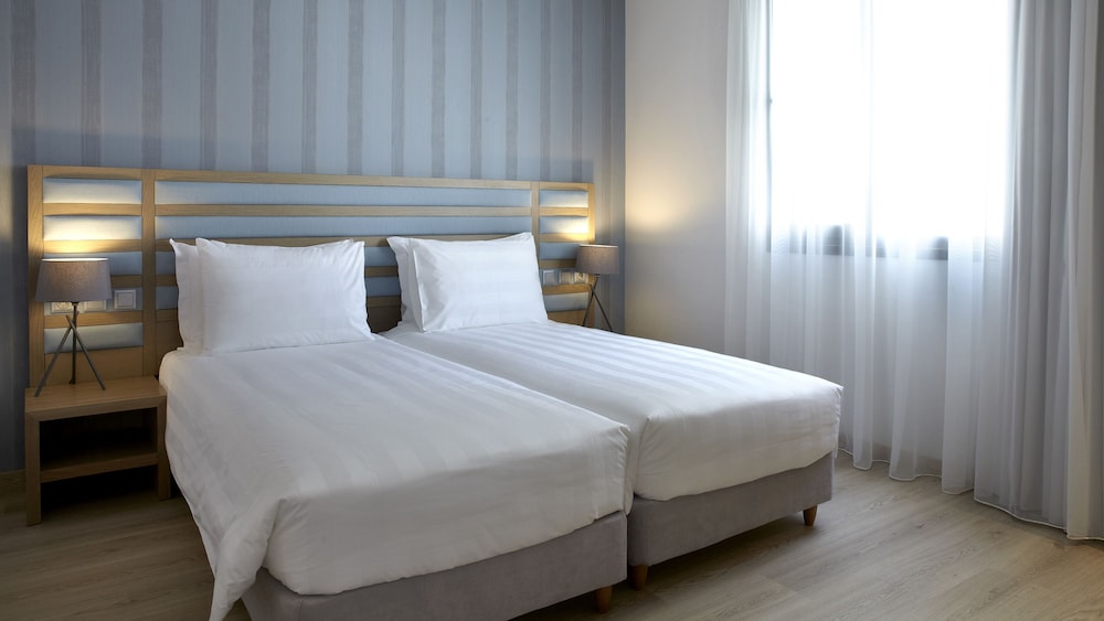 Athens Tiare by Mage Hotels — Hotel rooms in Athens, Attica
