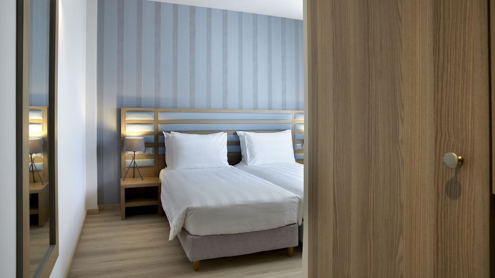 Athens Tiare by Mage Hotels — Hotel rooms in Athens, Attica