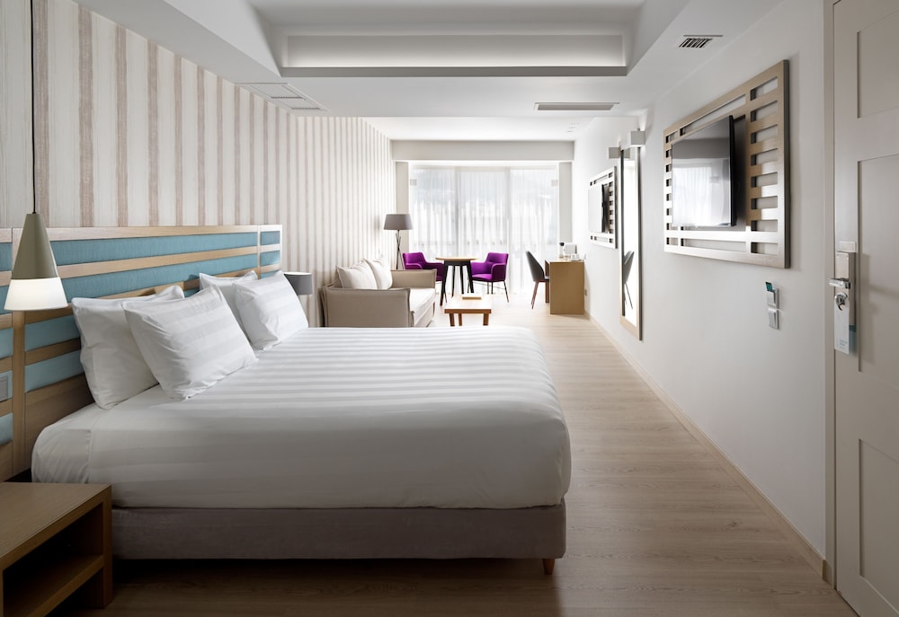 Athens Tiare by Mage Hotels — Hotel rooms in Athens, Attica