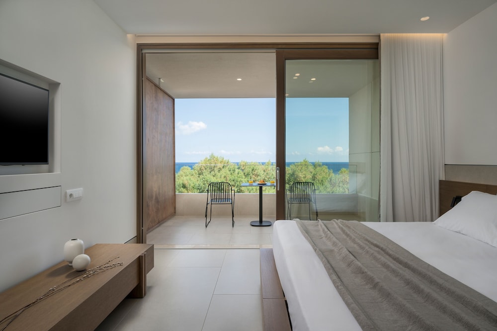 SanSal Boutique Hotel – Adults & Children 11+ — Hotel rooms in Chania