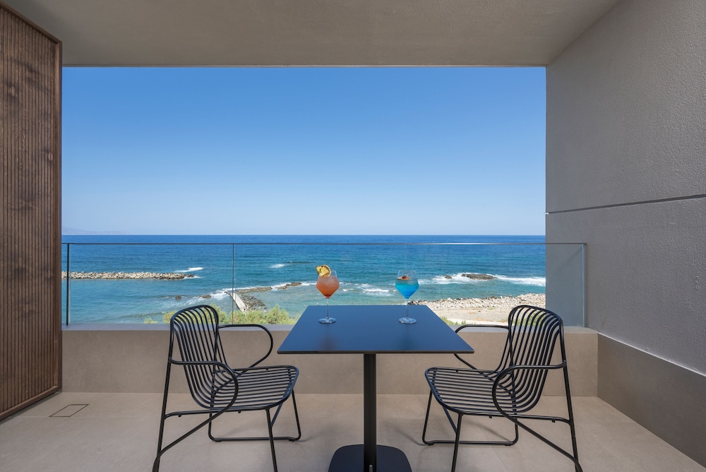 SanSal Boutique Hotel – Adults & Children 11+ — Beach in Chania
