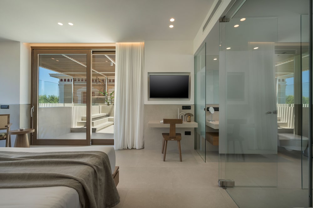 SanSal Boutique Hotel – Adults & Children 11+ — Hotel rooms in Chania