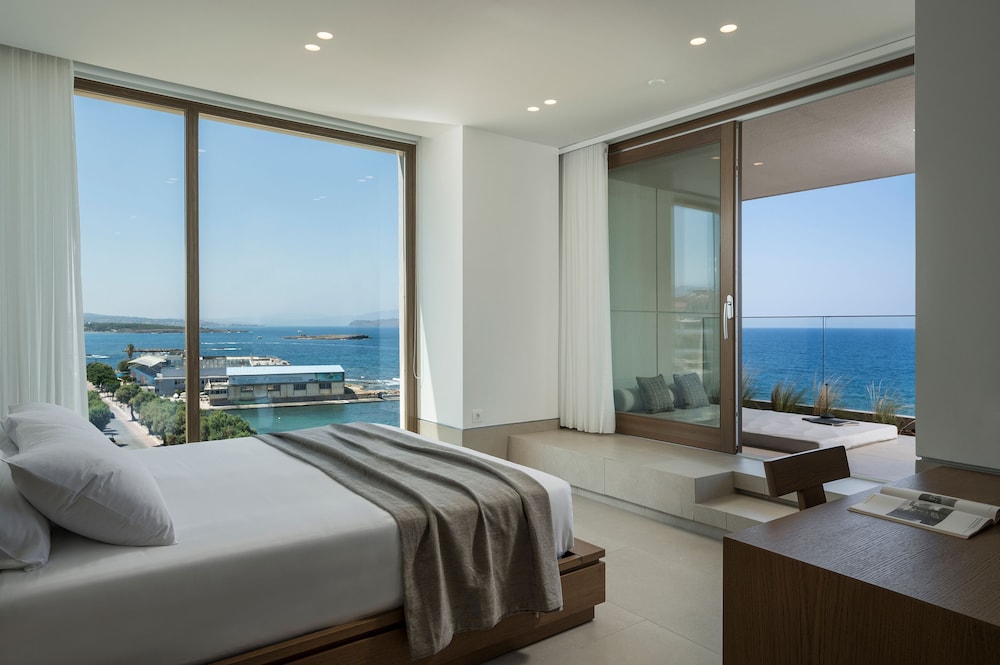 SanSal Boutique Hotel – Adults & Children 11+ — Hotel rooms in Chania