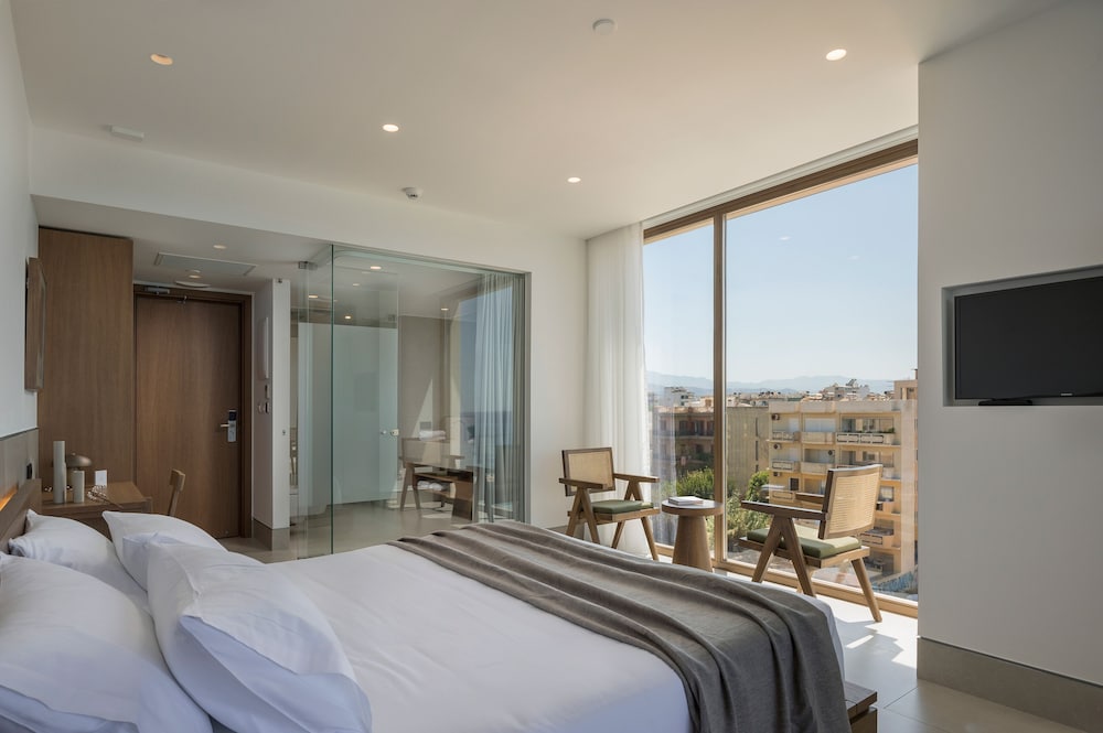 SanSal Boutique Hotel – Adults & Children 11+ — Hotel rooms in Chania