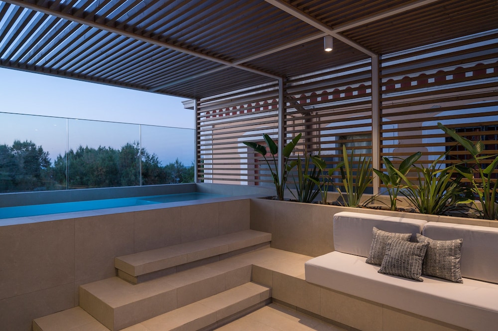 SanSal Boutique Hotel – Adults & Children 11+ — Swimming pool in Chania
