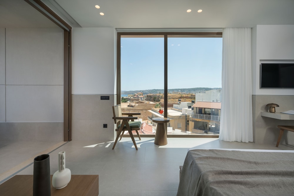 SanSal Boutique Hotel – Adults & Children 11+ — Hotel rooms in Chania