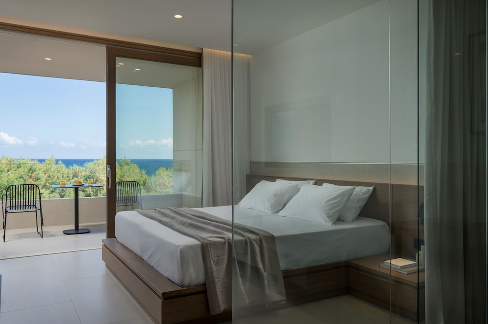 SanSal Boutique Hotel – Adults & Children 11+ — Hotel rooms in Chania