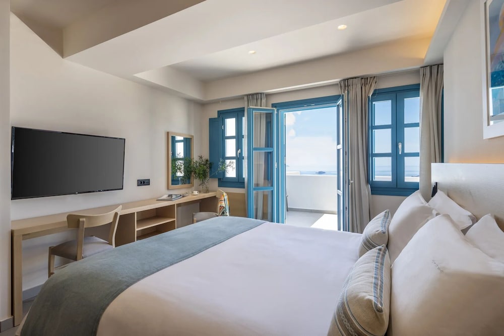 Aeifos Boutique Hotel — Hotel rooms in Imerovigli, South Aegean