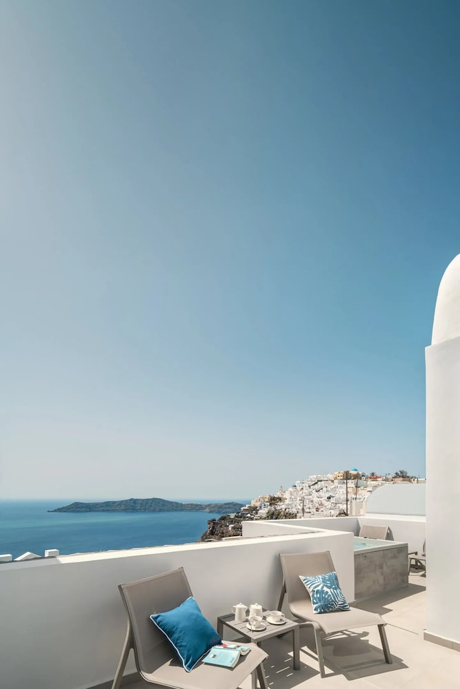 Aeifos Boutique Hotel — Hotel rooms in Imerovigli, South Aegean