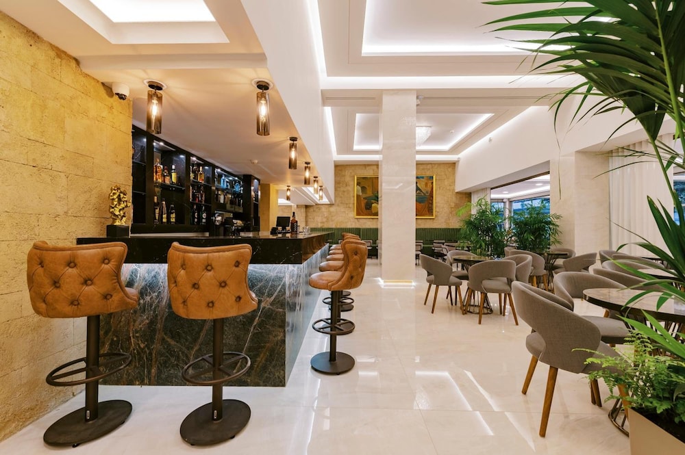Hotel Acandia — Hotel building in Rhodes Town, South Aegean