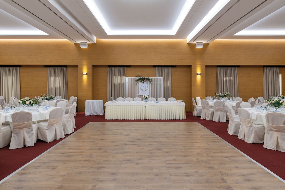 Hotel Acandia — Hotel building in Rhodes Town, South Aegean