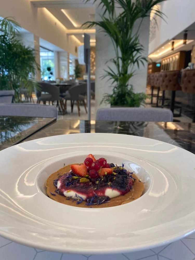 Hotel Acandia — Restaurant & bars in Rhodes Town, South Aegean